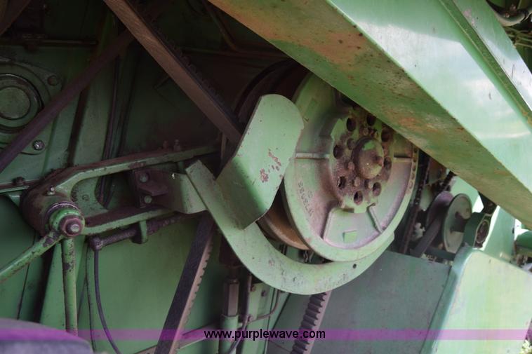 image for item K8545 John Deere 6600 combine