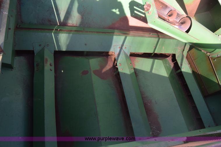 image for item K8545 John Deere 6600 combine