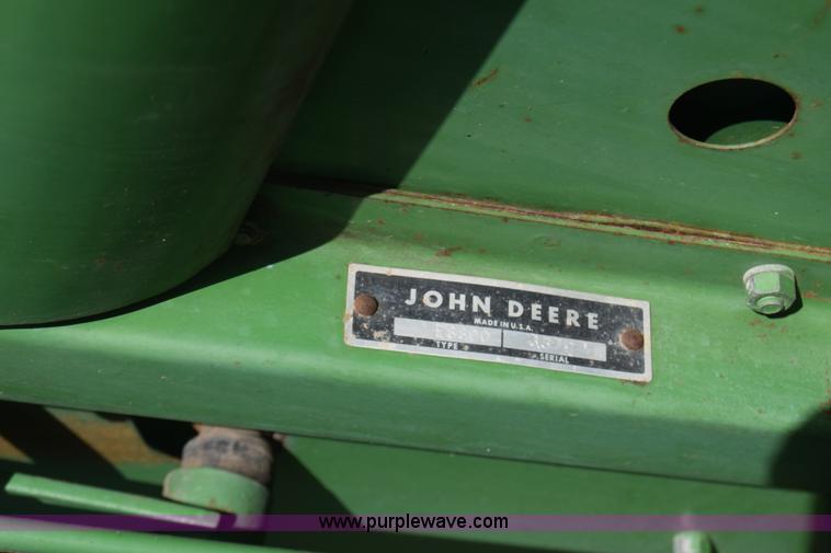 image for item K8545 John Deere 6600 combine