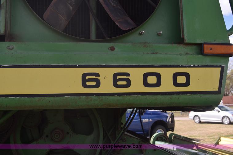 image for item K8545 John Deere 6600 combine