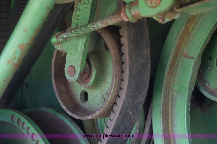 image for item K8545 John Deere 6600 combine