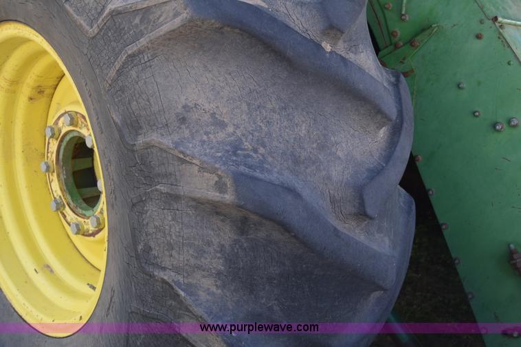 image for item K8545 John Deere 6600 combine