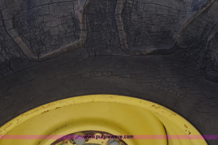 image for item K8545 John Deere 6600 combine