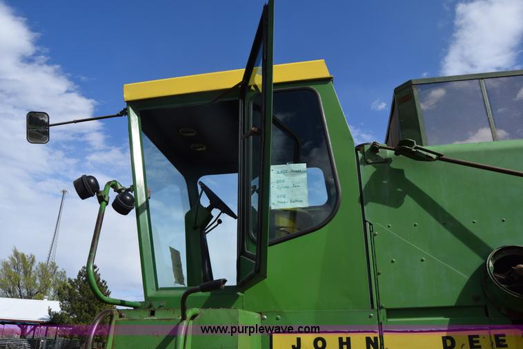 image for item K8545 John Deere 6600 combine