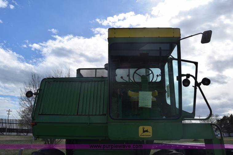 image for item K8545 John Deere 6600 combine