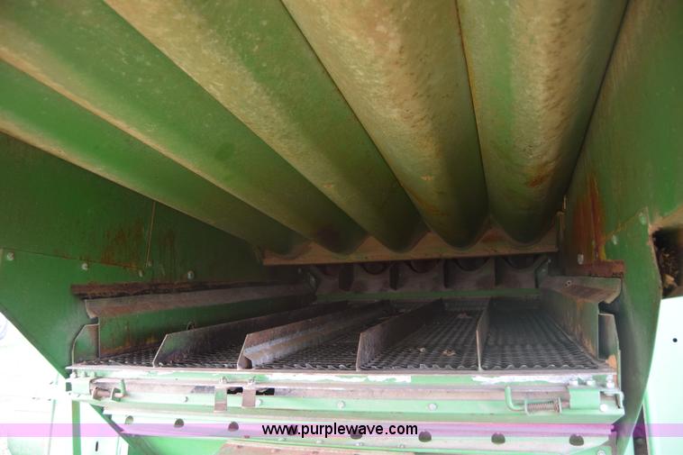 image for item K8545 John Deere 6600 combine