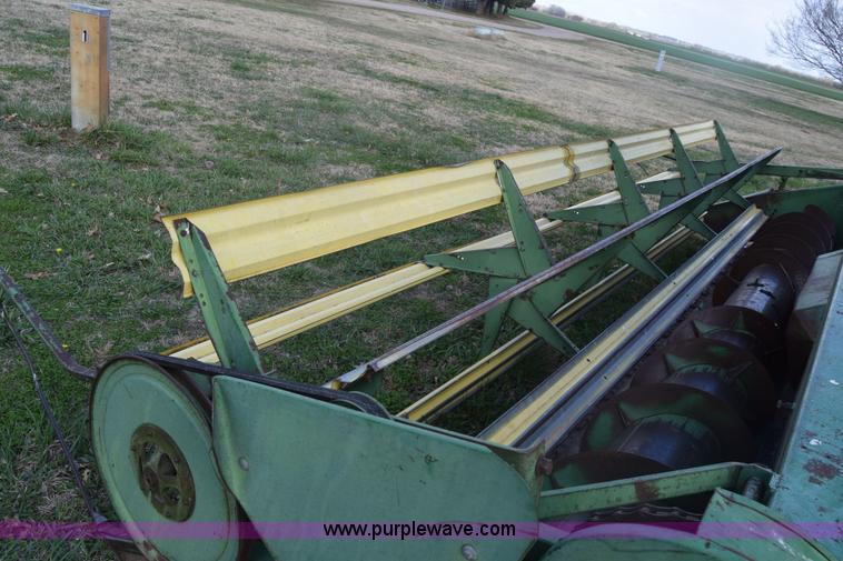 image for item K8545 John Deere 6600 combine