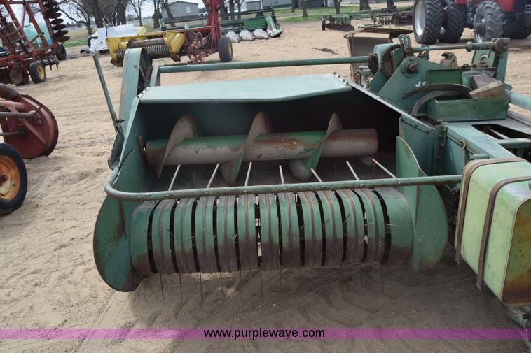 image for item K8553 John Deere 214T square baler