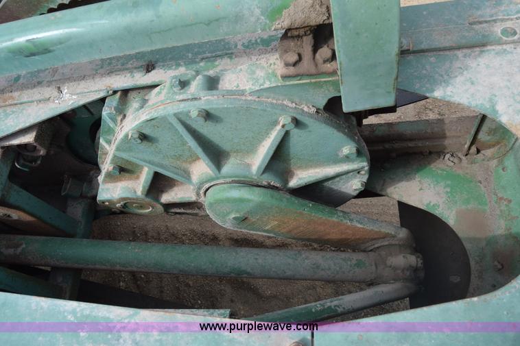 image for item K8553 John Deere 214T square baler