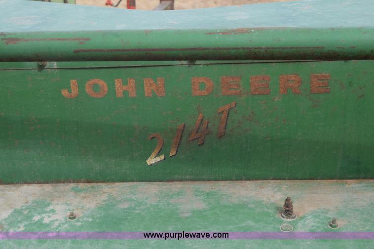 image for item K8553 John Deere 214T square baler