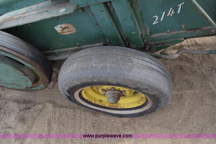 image for item K8553 John Deere 214T square baler