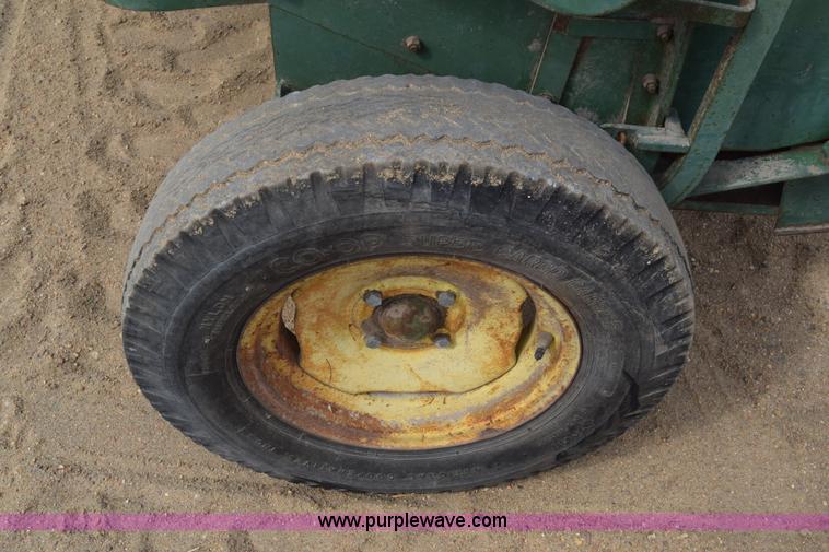 image for item K8553 John Deere 214T square baler