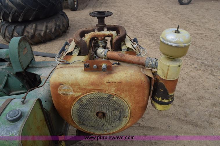 image for item K8553 John Deere 214T square baler