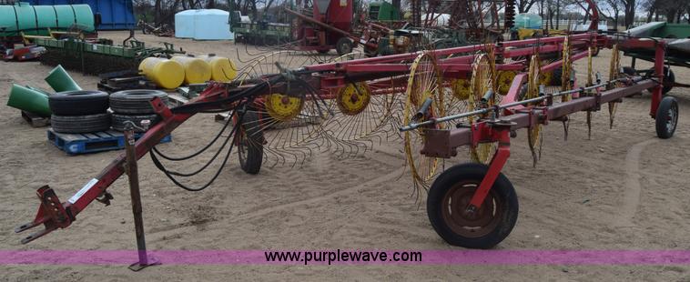 Harvestman VH12 hay rake in Kinsley, KS | Item K8566 sold | Purple Wave