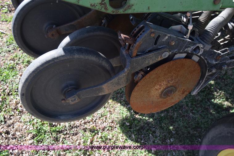 image for item K8574 John Deere 455 grain drill
