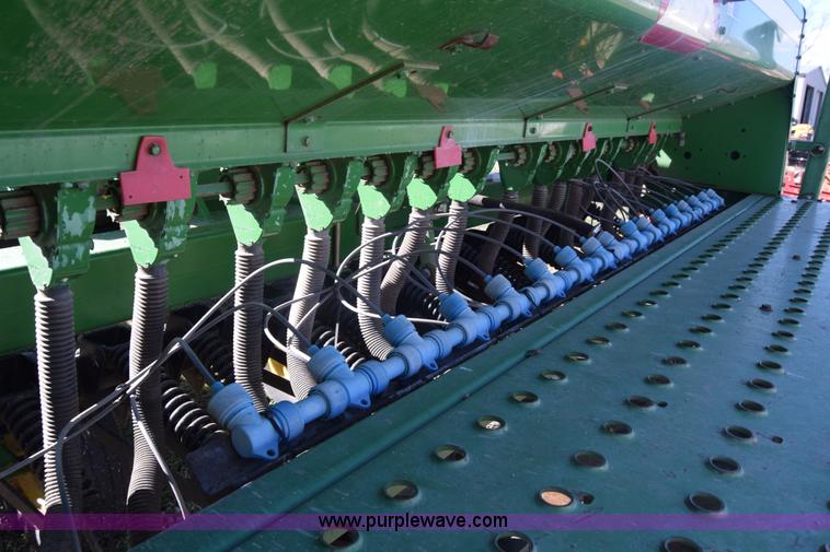 image for item K8574 John Deere 455 grain drill