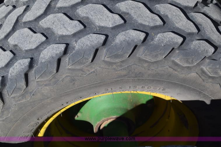 image for item K8615 2009 John Deere 1990 CCS air seeder