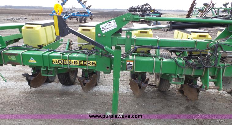 image for item L3729 John Deere 1720 planter