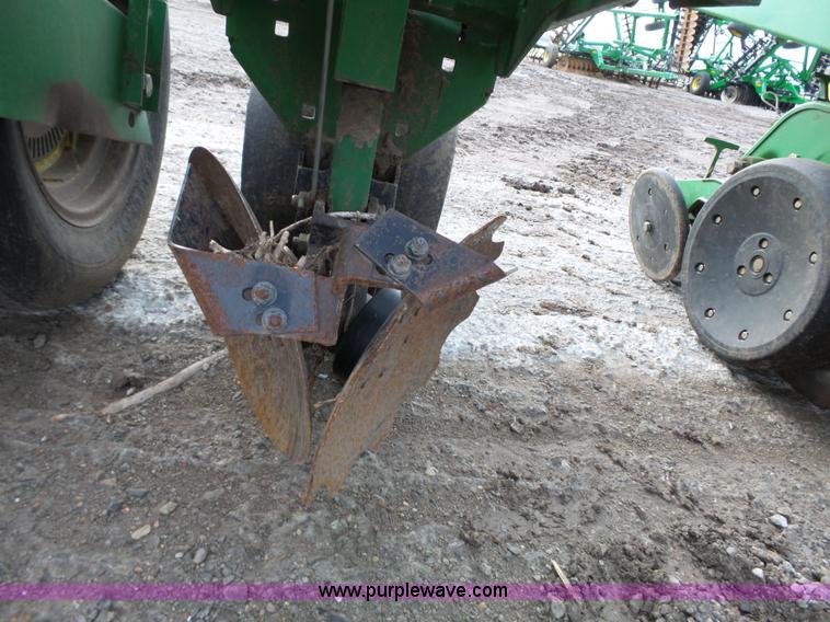 image for item L3729 John Deere 1720 planter