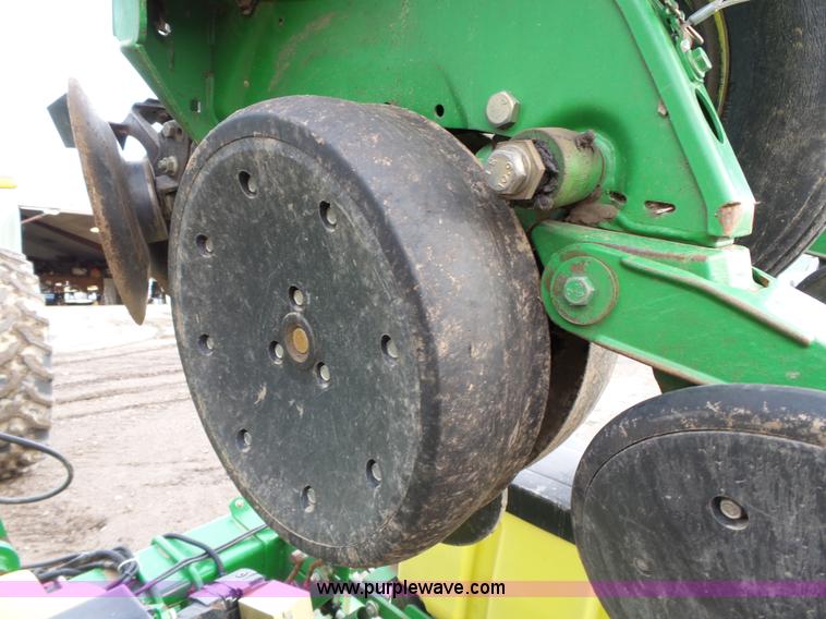 image for item L3729 John Deere 1720 planter