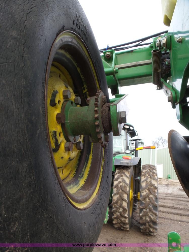 image for item L3729 John Deere 1720 planter