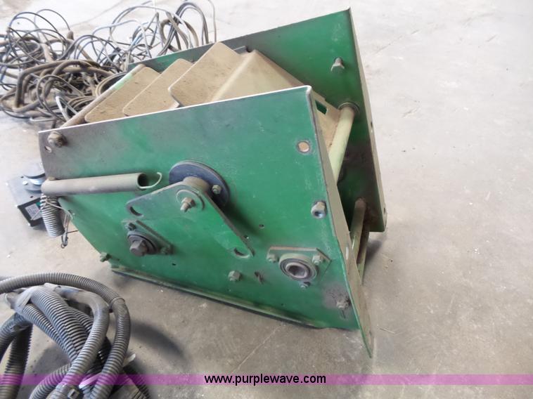 image for item L3729 John Deere 1720 planter