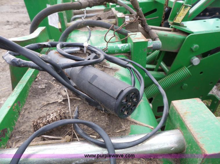 image for item L3739 John Deere 886 field cultivator