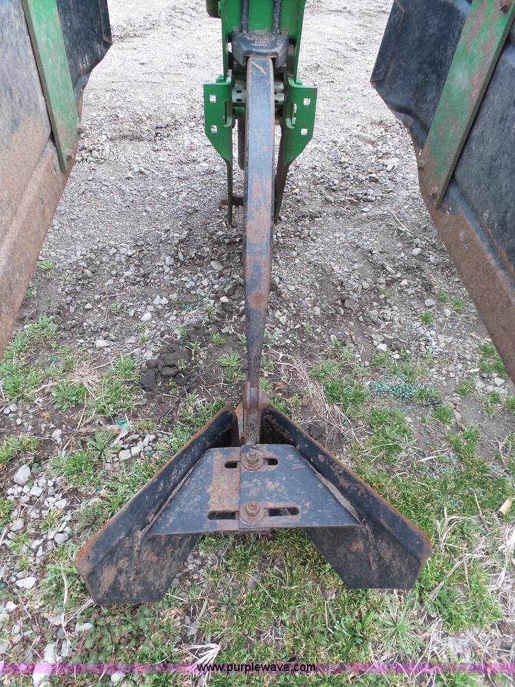 image for item L3740 John Deere 886 row cultivator