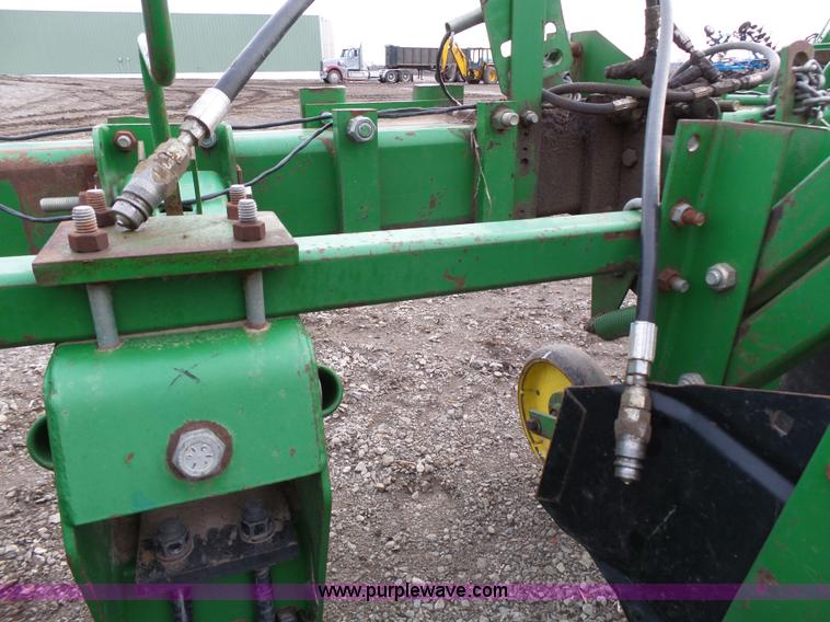 image for item L3740 John Deere 886 row cultivator