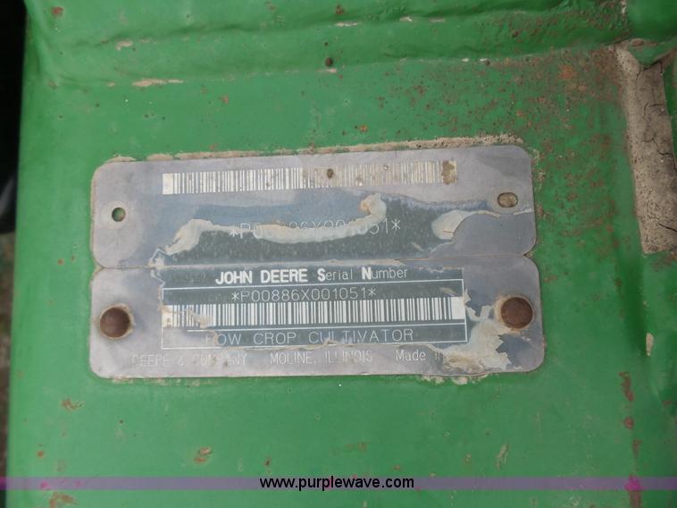 image for item L3740 John Deere 886 row cultivator