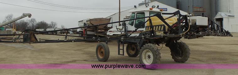 image for item L4246 1998 SpraCoupe 3440 self-propelled sprayer