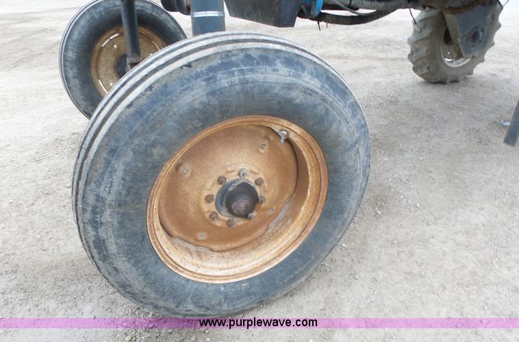 image for item L4246 1998 SpraCoupe 3440 self-propelled sprayer