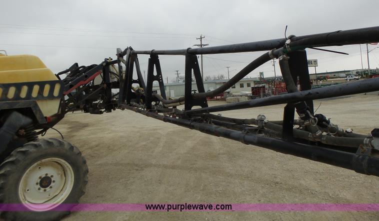 image for item L4246 1998 SpraCoupe 3440 self-propelled sprayer