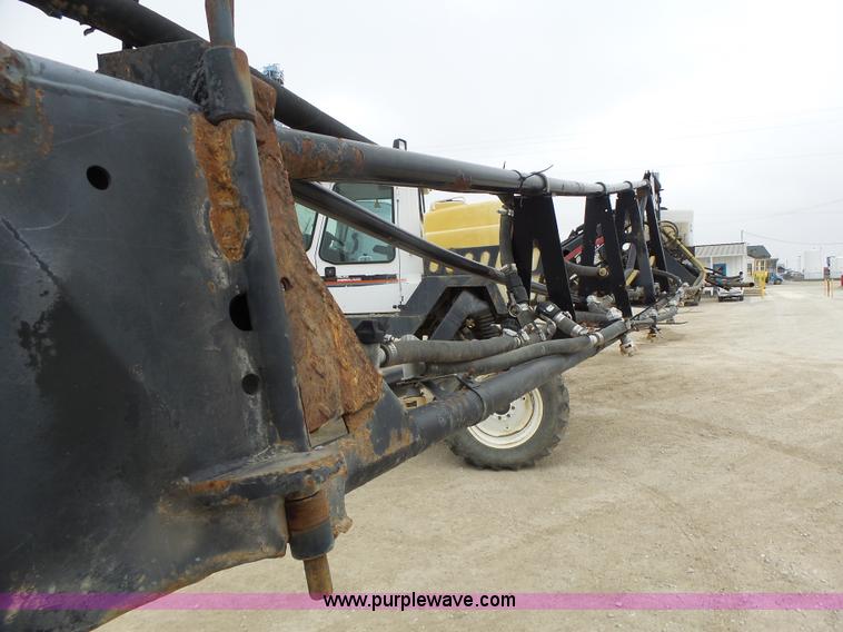 image for item L4246 1998 SpraCoupe 3440 self-propelled sprayer