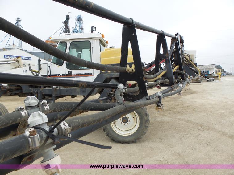 image for item L4246 1998 SpraCoupe 3440 self-propelled sprayer