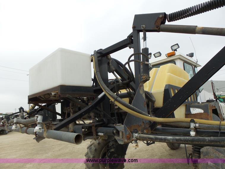 image for item L4246 1998 SpraCoupe 3440 self-propelled sprayer