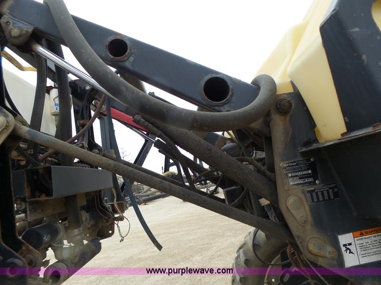 image for item L4246 1998 SpraCoupe 3440 self-propelled sprayer