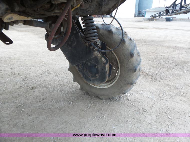 image for item L4246 1998 SpraCoupe 3440 self-propelled sprayer