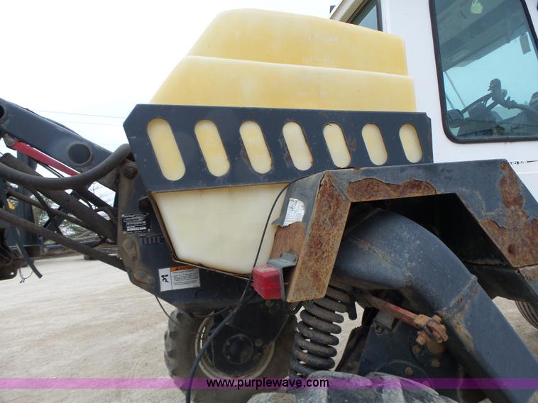 image for item L4246 1998 SpraCoupe 3440 self-propelled sprayer