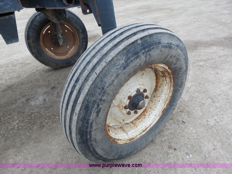 image for item L4246 1998 SpraCoupe 3440 self-propelled sprayer