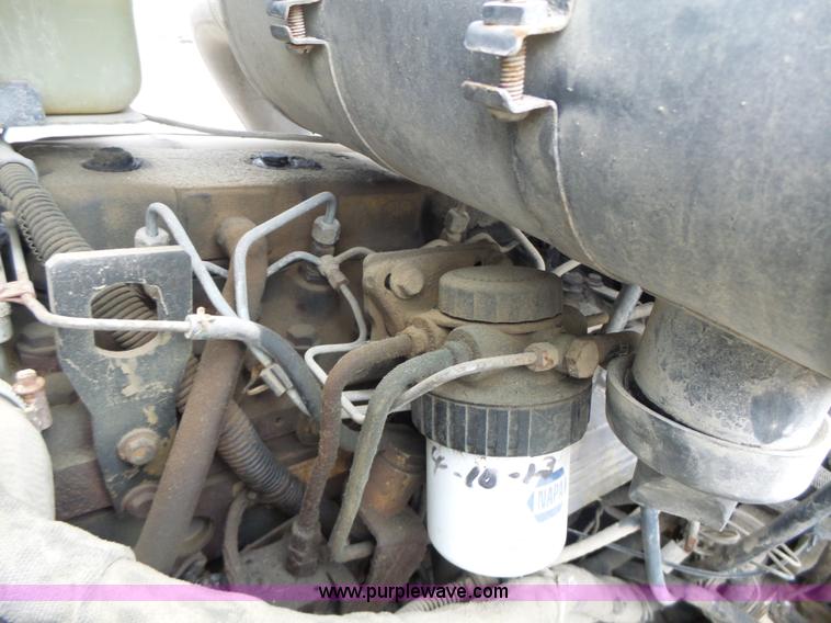 image for item L4246 1998 SpraCoupe 3440 self-propelled sprayer