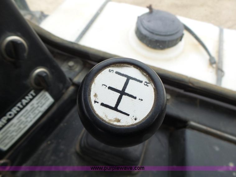 image for item L4246 1998 SpraCoupe 3440 self-propelled sprayer