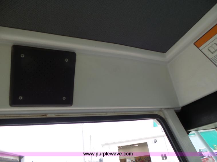 image for item L4246 1998 SpraCoupe 3440 self-propelled sprayer