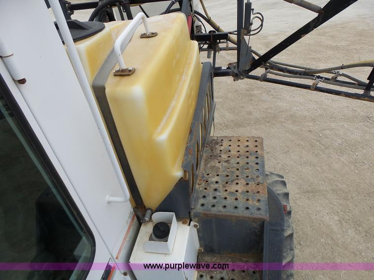 image for item L4246 1998 SpraCoupe 3440 self-propelled sprayer