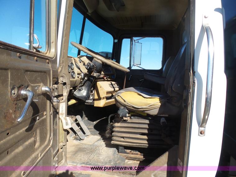 image for item L6213 1982 Mack grain truck
