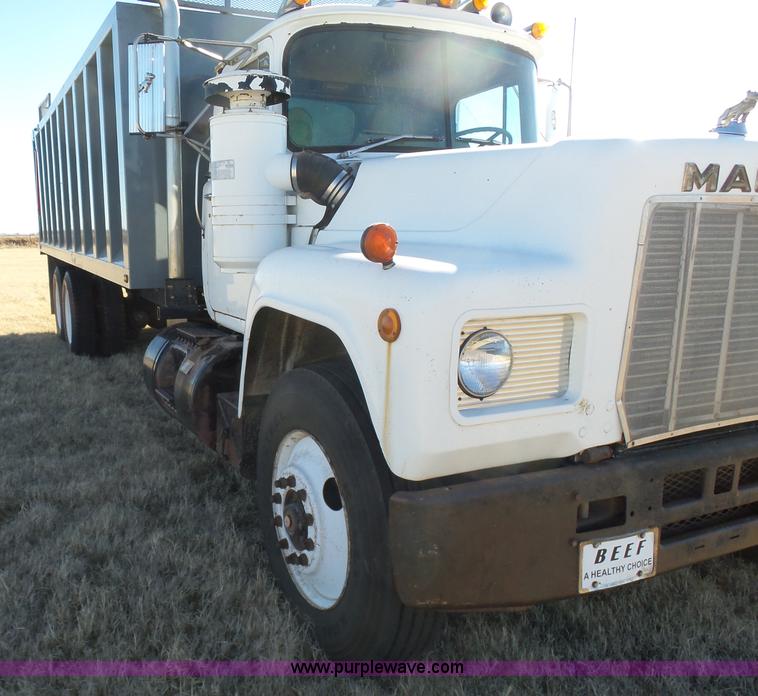 image for item L6213 1982 Mack grain truck
