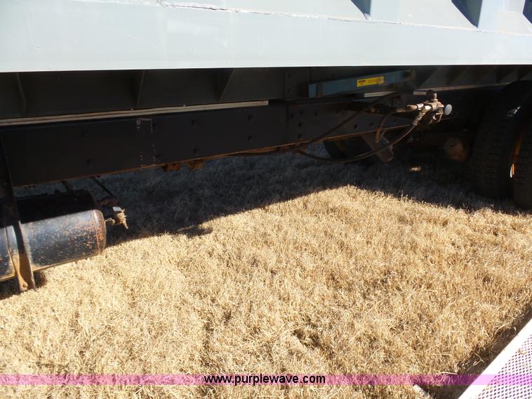 image for item L6213 1982 Mack grain truck