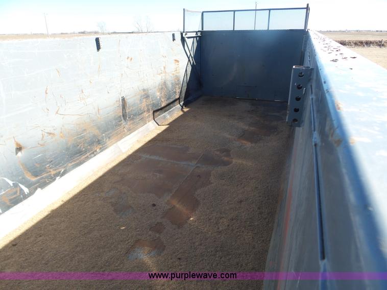 image for item L6213 1982 Mack grain truck