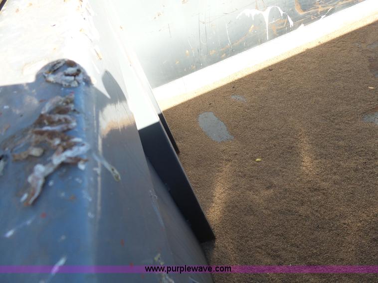 image for item L6213 1982 Mack grain truck