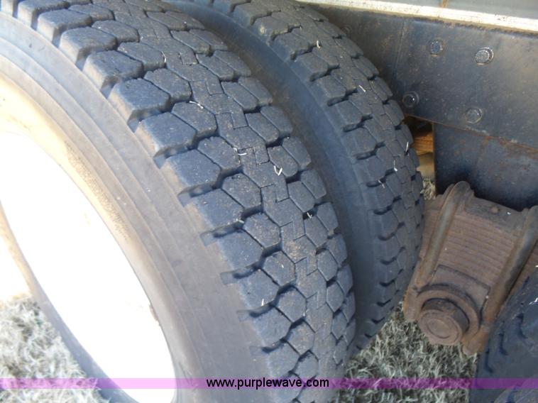 image for item L6213 1982 Mack grain truck